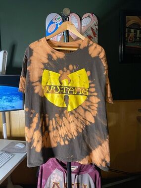 Wu-tang Mens size xl custom one of one spiral reverse dye